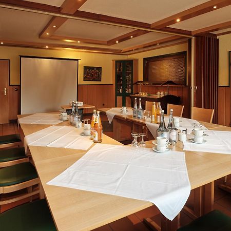 Hotel Gasthaus Zur Linde Seevetal Exterior photo